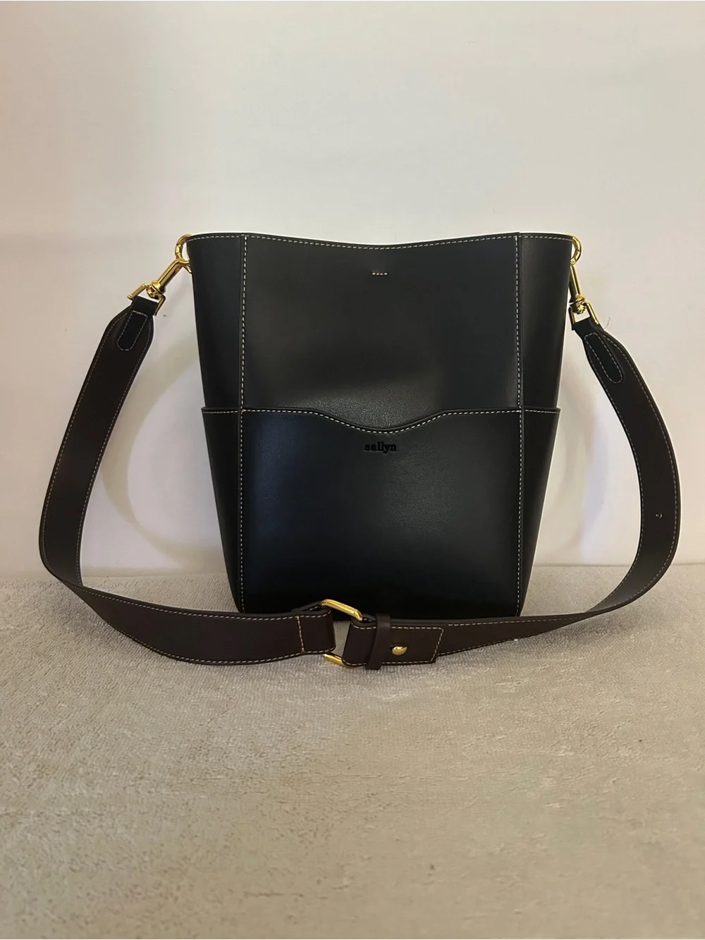 AALLYN - Dark Brown Leather Crossbody Bag with adjustable Strap